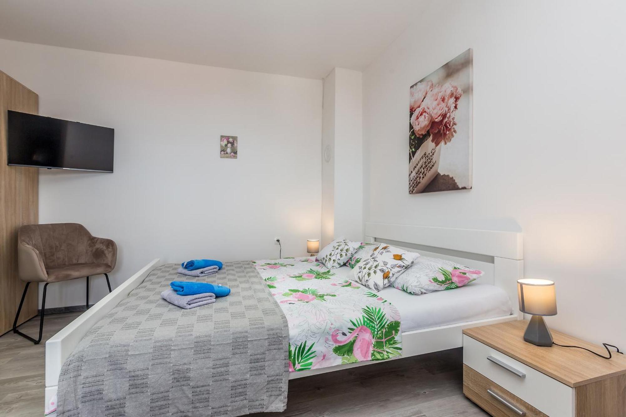 Apartmani Tena Njivice Eksteriør billede
