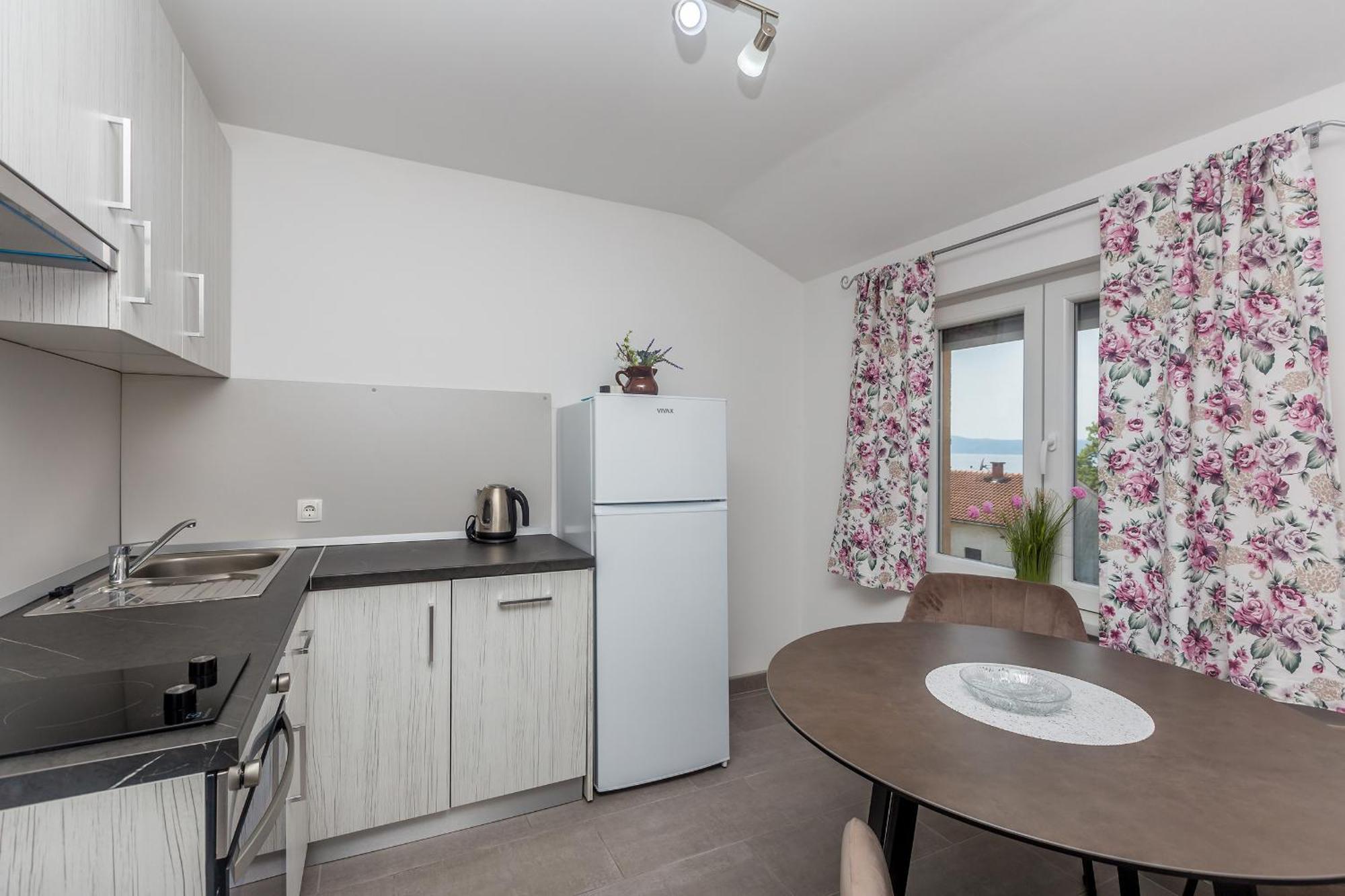 Apartmani Tena Njivice Eksteriør billede