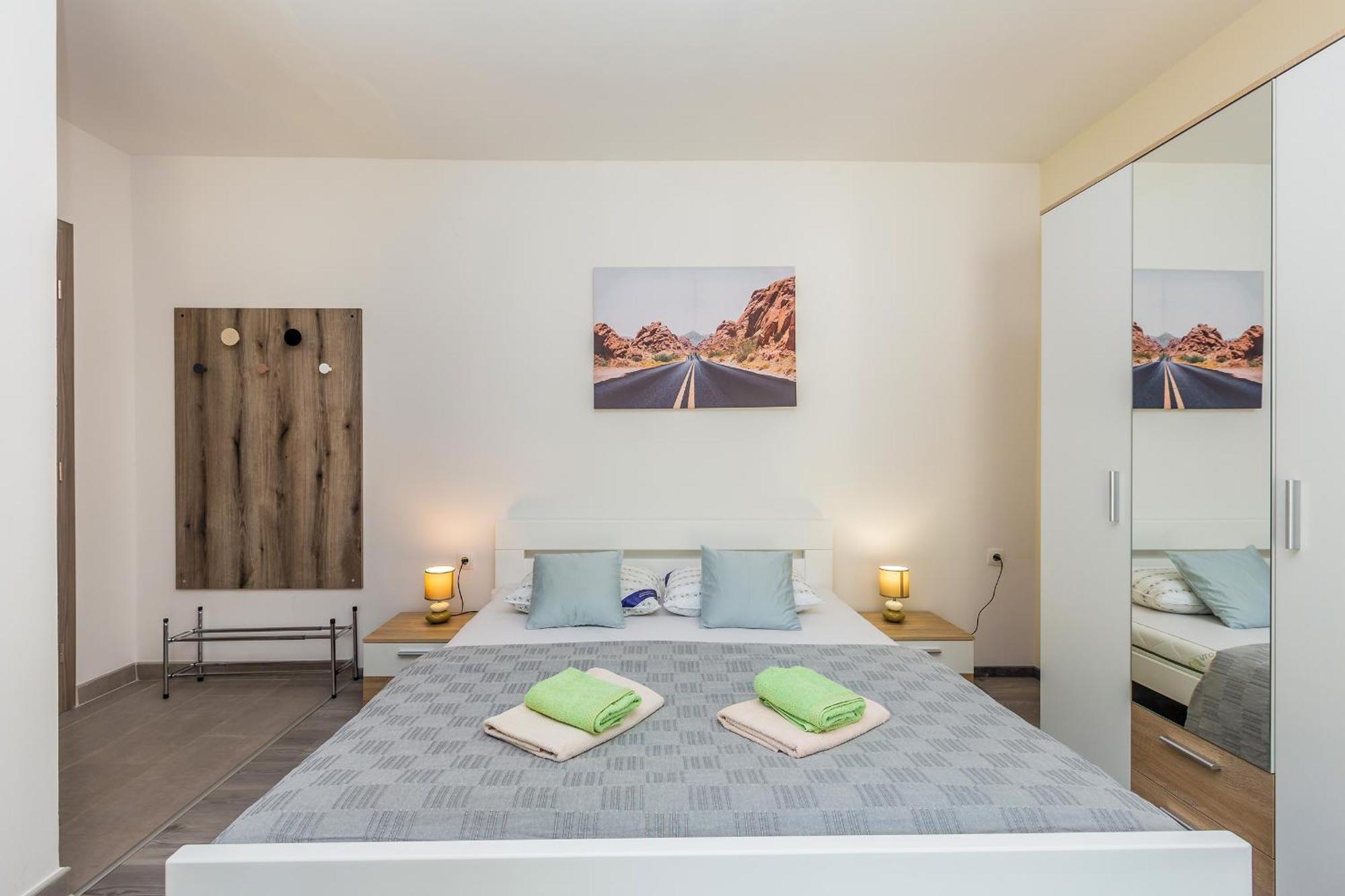 Apartmani Tena Njivice Eksteriør billede